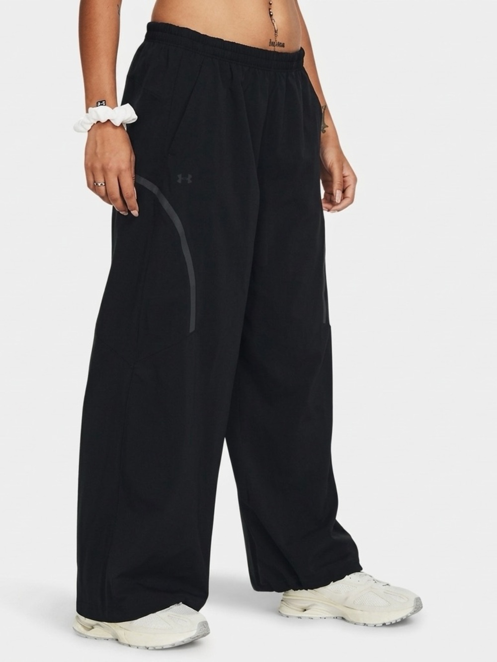 Under Armour Unstoppable Vent Parachute Pants Womens Large NWT Black